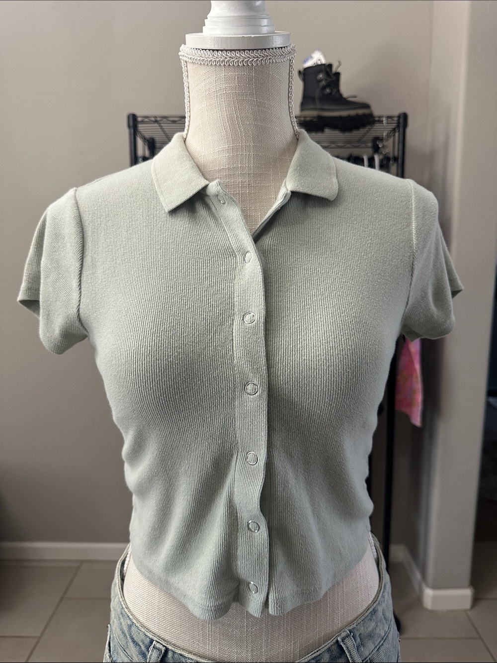 PacSun Cropped Button‑Front Polo Top in Light Sage